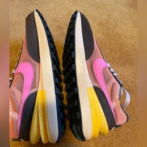 Nike Waffle One Fuscia